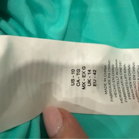 La Blanca Aqua One-Piece Swimsuit - Picture 6 of 6